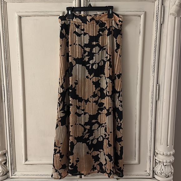 Mink Pink Maxi Skirt size L - Picture 2 of 3